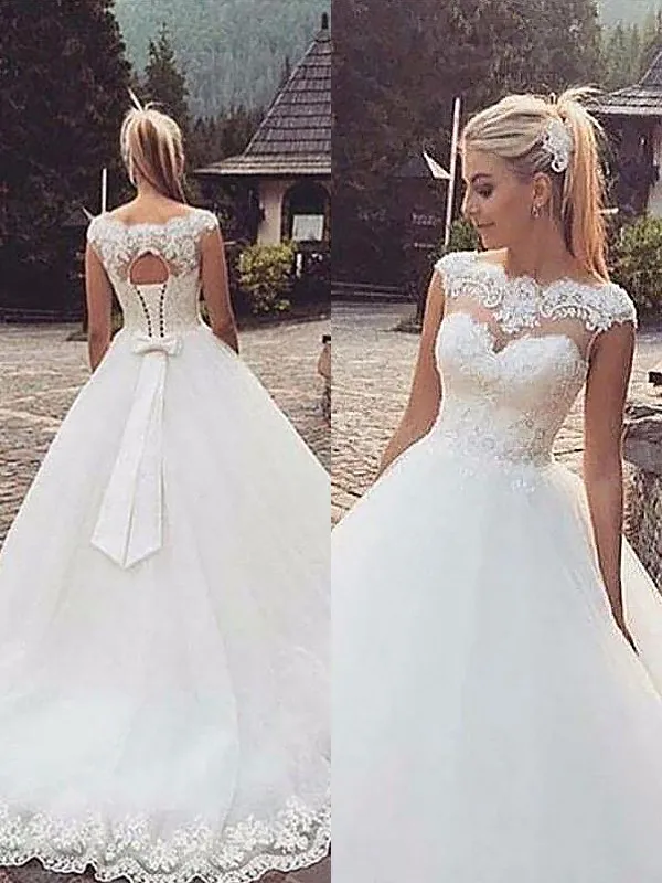 Duchesse-Linie Wellenkante Sweep/Pinsel Zug Spitzen Kleid