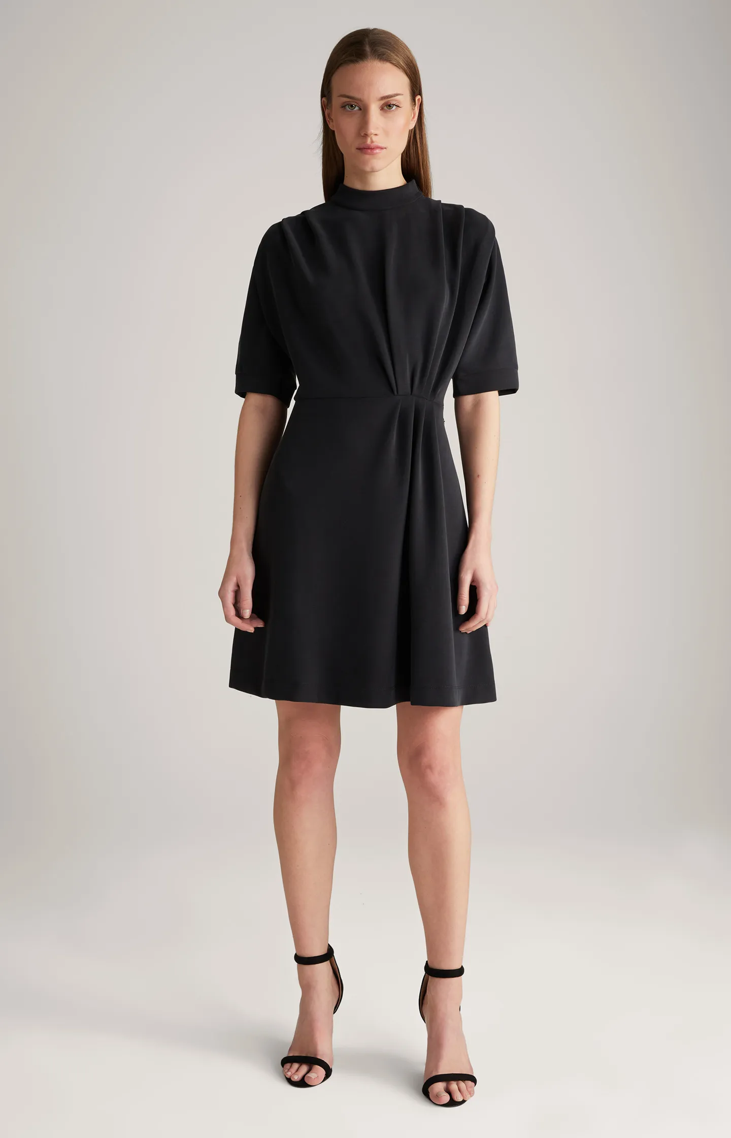 Sweat-Kleid in Schwarz